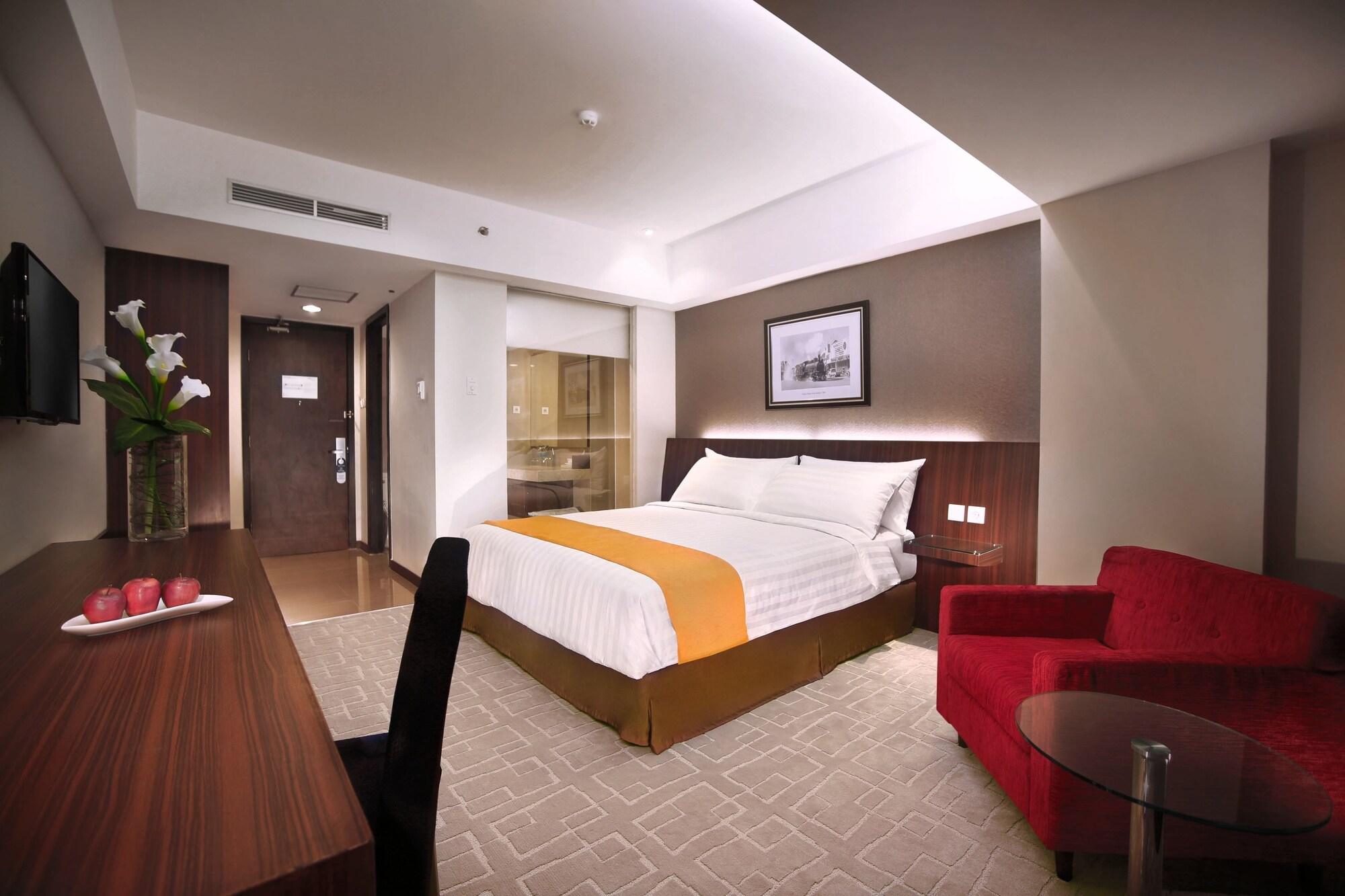 Aston Madiun Hotel & Conference Center Dış mekan fotoğraf