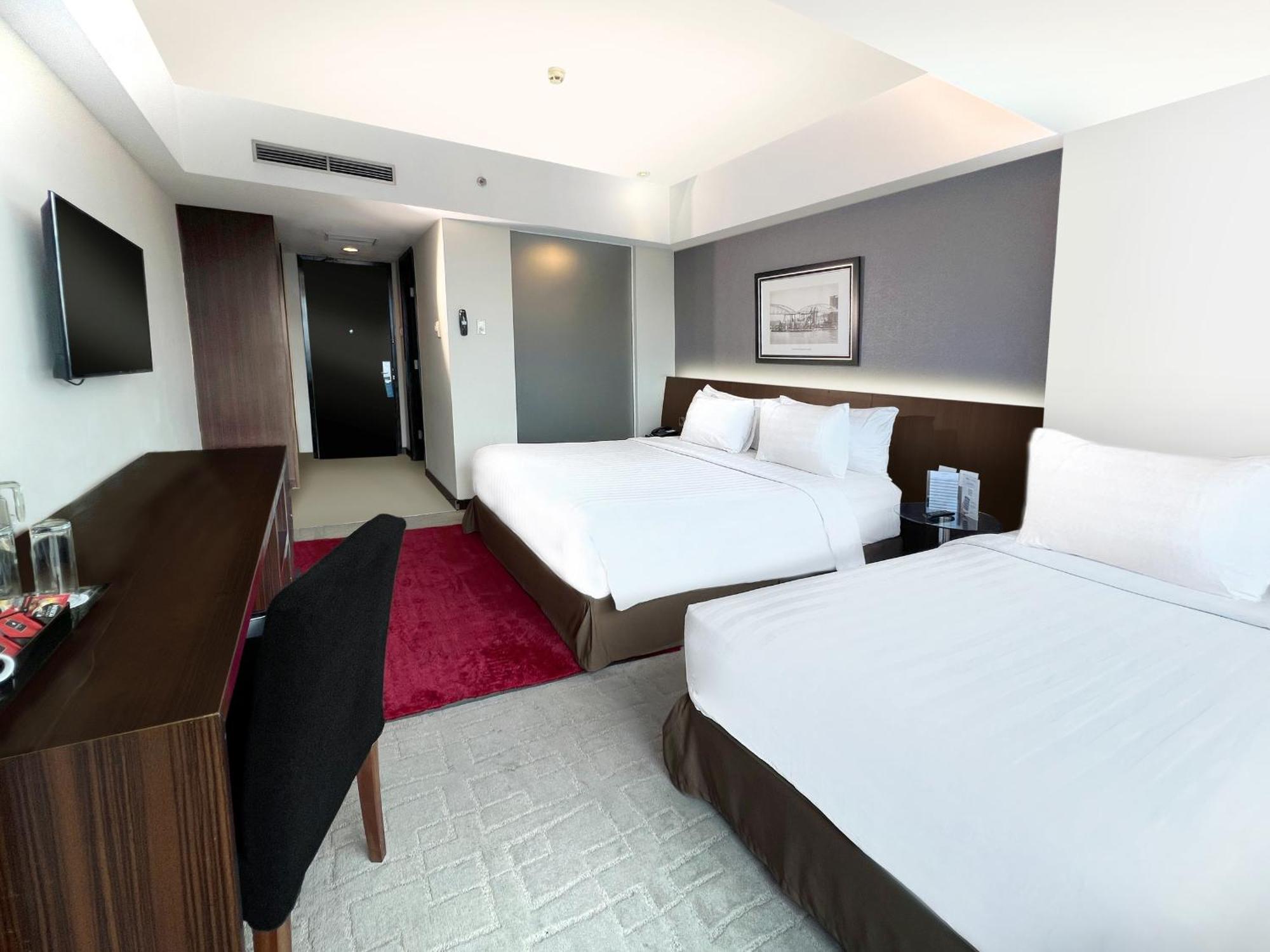 Aston Madiun Hotel & Conference Center Dış mekan fotoğraf