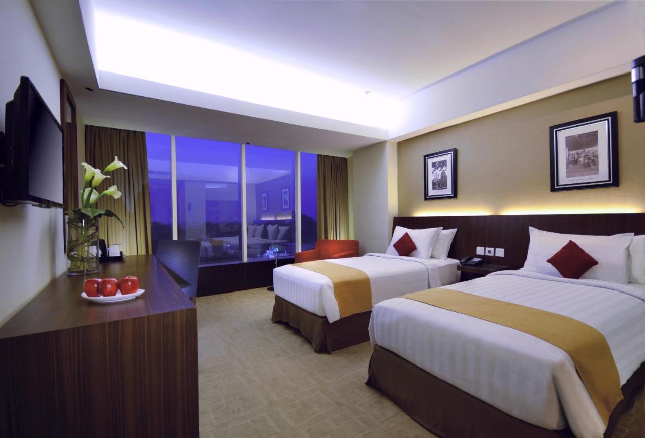 Aston Madiun Hotel & Conference Center Dış mekan fotoğraf
